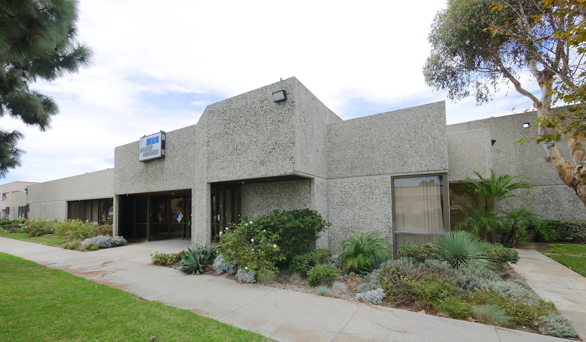 5421 Argosy Ave, Huntington Beach, CA à vendre Photo principale- Image 1 de 15