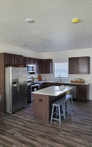 210 Wilson St, Van Meter, IA à vendre - Photo du bâtiment - Image 1 de 21