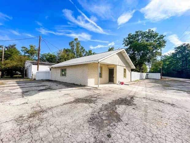 205 E Railroad St, Vidor, TX for sale Primary Photo- Image 1 of 13