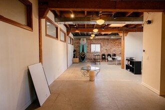 305 S Kalorama St, Ventura, CA for lease Interior Photo- Image 2 of 11