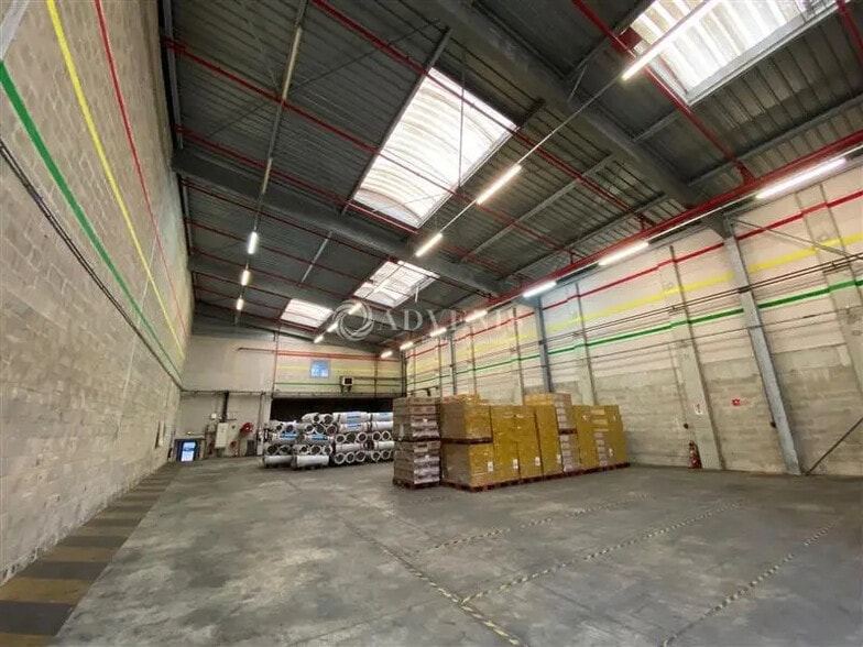 Flex in Bonneuil-sur-Marne for lease - Interior Photo - Image 2 of 8