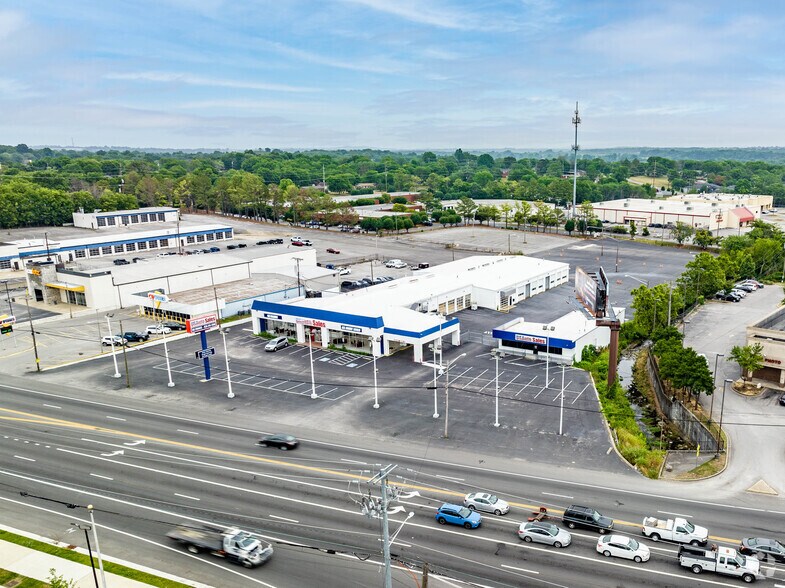 1809-1811 Gallatin Pike N, Madison, TN à louer - Photo du bâtiment - Image 3 de 26