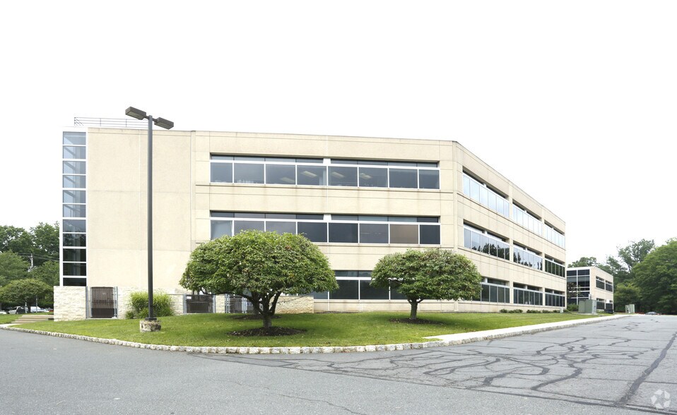 3120 Princeton Pike, Lawrenceville, NJ à louer - Photo du bâtiment - Image 3 de 4