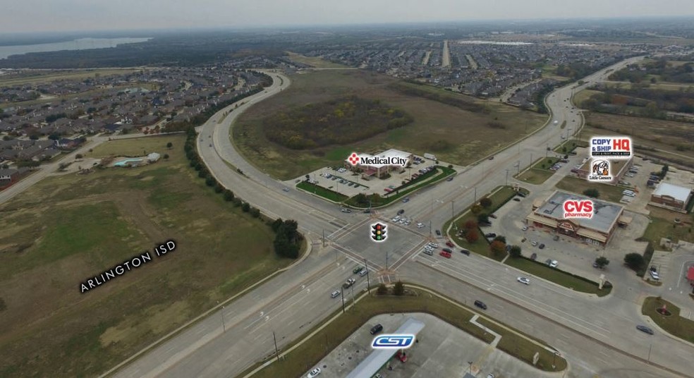 SWC Lake Ridge Pky & Camp Wisdom Rd, Grand Prairie, TX à vendre - Photo principale - Image 1 de 5