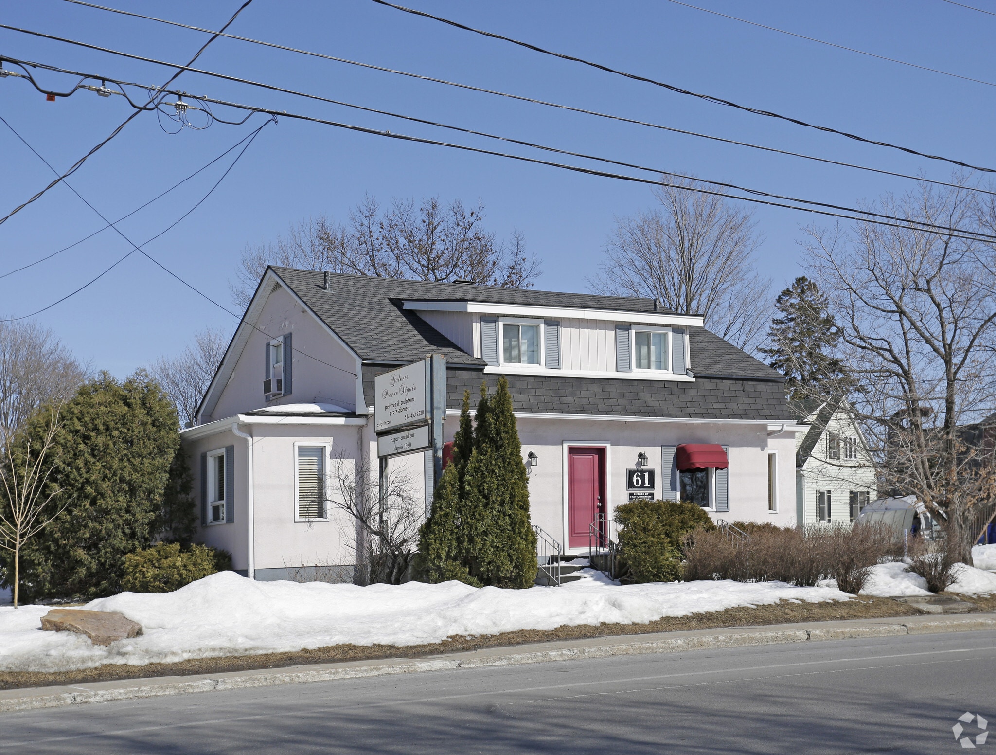 61 Boul Grand, L'Île-Perrot, QC for lease Primary Photo- Image 1 of 17