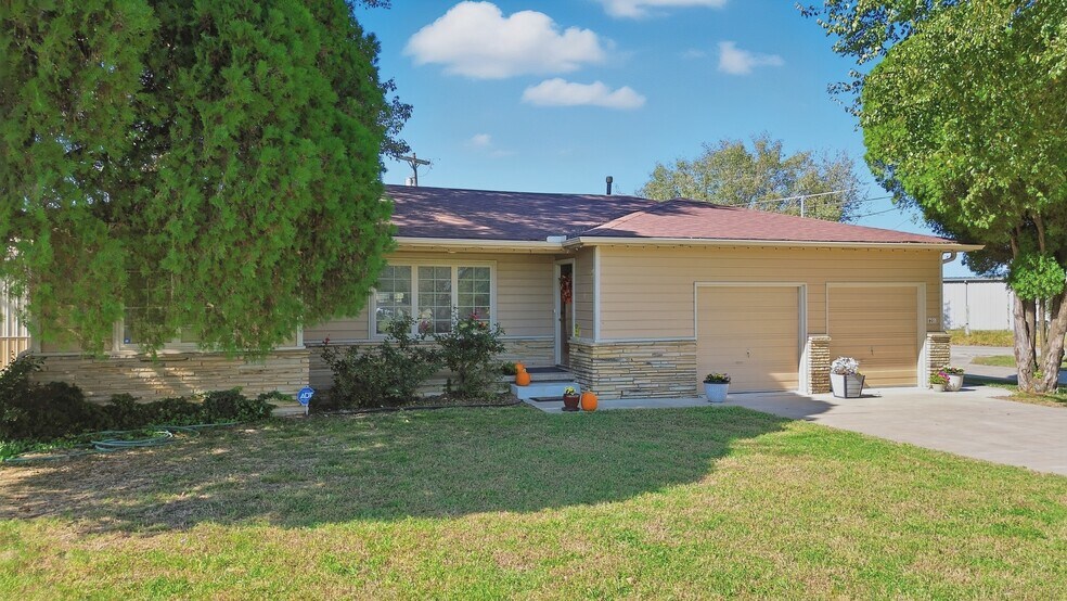 601 S Cherokee St, Catoosa, OK à vendre - Photo du bâtiment - Image 3 de 36