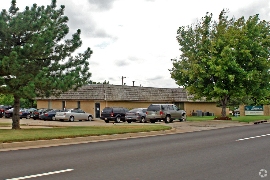 324 W Hefner Rd, Oklahoma City, OK à vendre - Photo principale - Image 1 de 1