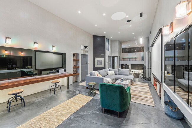 Plus de détails pour 2459 Lombard St, San Francisco, CA - Commerce de détail à vendre