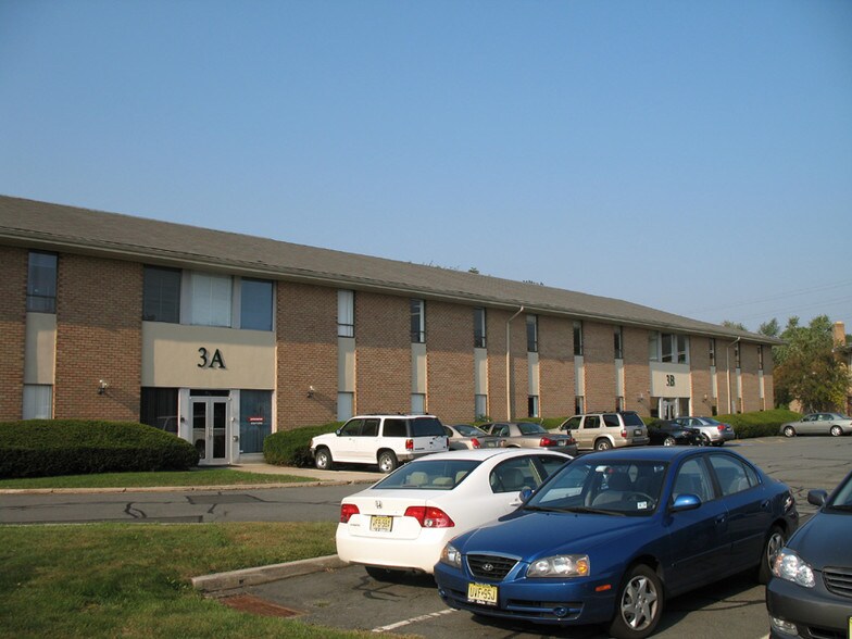 186 Princeton Hightstown Rd, West Windsor, NJ à louer - Photo du bâtiment - Image 3 de 6