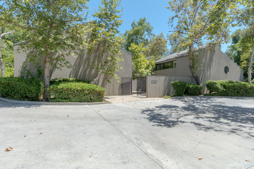 930 Colorado Blvd, Los Angeles, CA for sale - Building Photo - Image 1 of 1