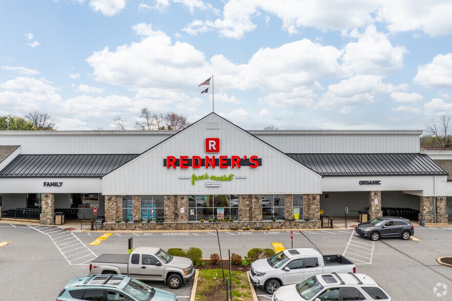 2800-2890 Audubon Village Dr, Norristown, PA for lease - Building Photo - Image 2 of 12