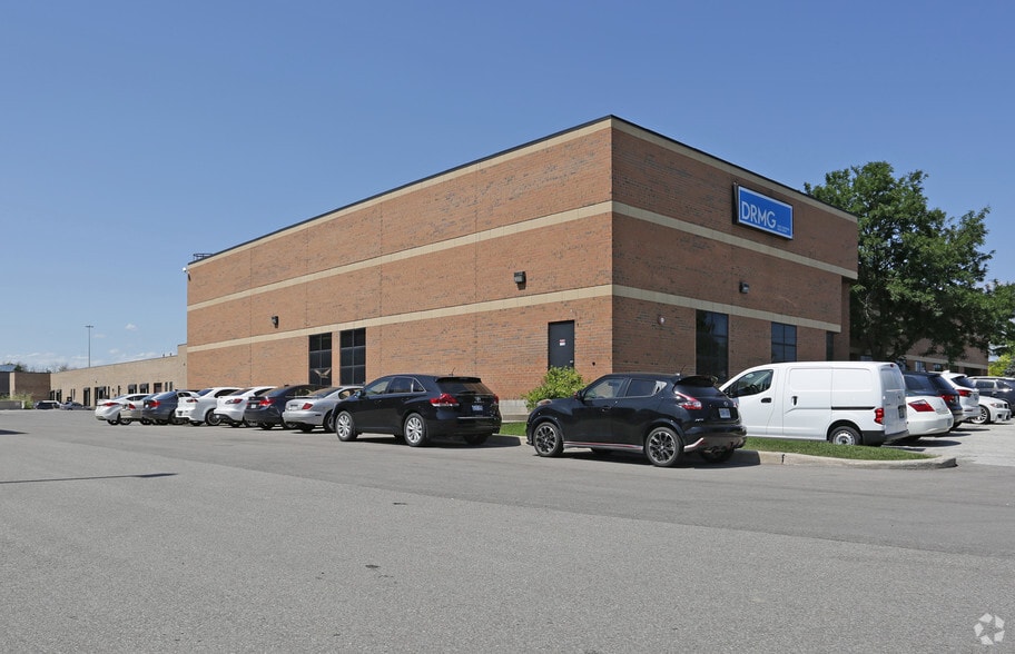 2285 Wyecroft Rd, Oakville, ON for sale - Primary Photo - Image 1 of 1