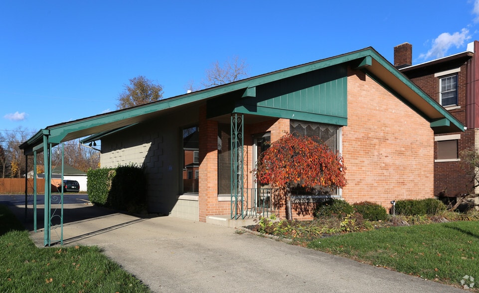 2109 Central Ave, Middletown, OH for sale - Primary Photo - Image 1 of 1