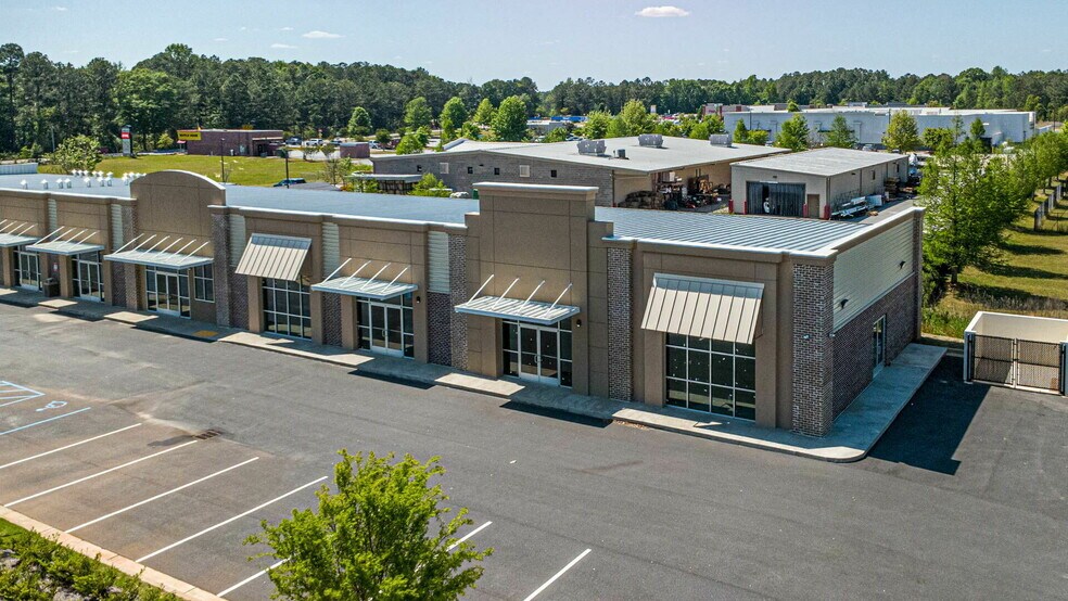 7465 Blackmon Ln, Columbus, GA for lease - Building Photo - Image 3 of 9