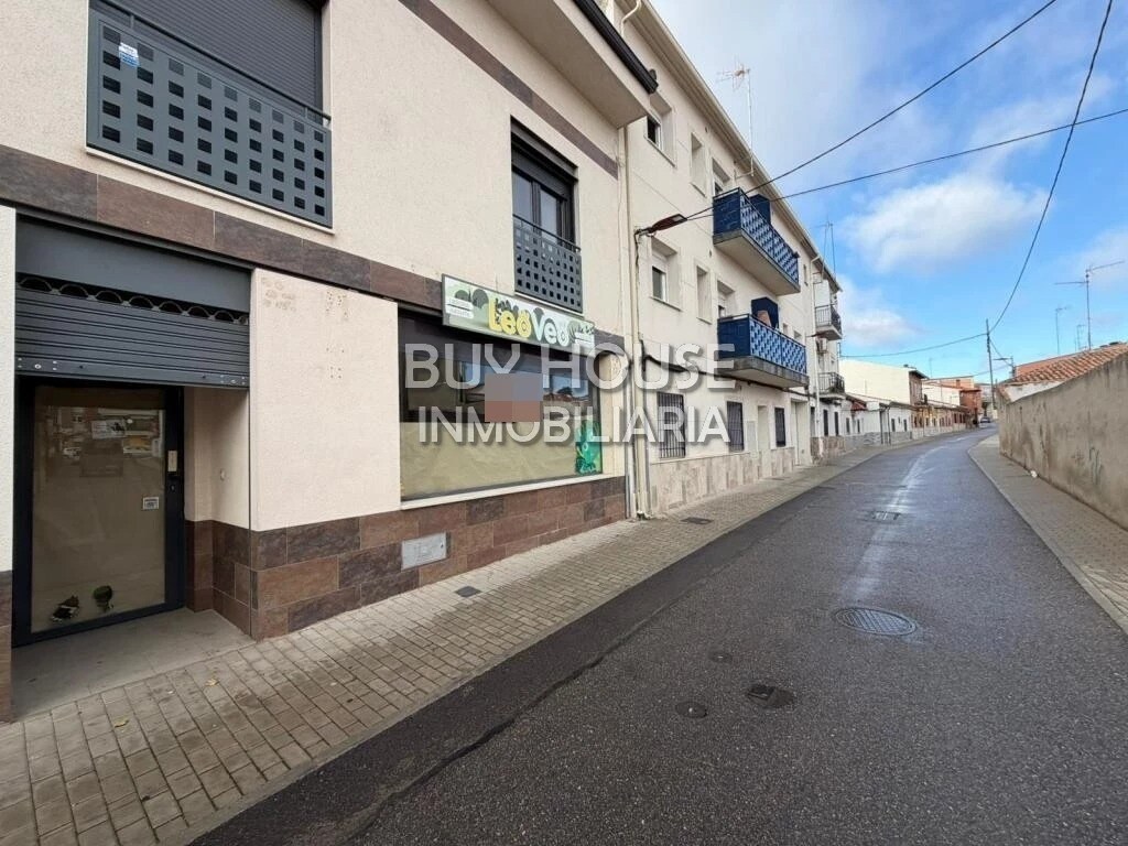 Retail in Illescas, Toledo for lease Building Photo- Image 1 of 2