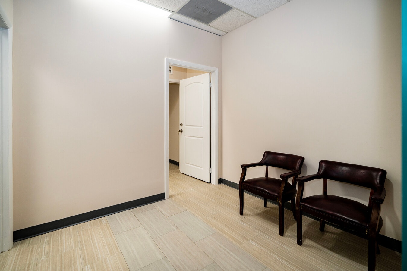 5367 N Nob Hill Rd, Sunrise, FL 33351 - Unit 5367-5369 - - Interior Photo - Image 1 of 17