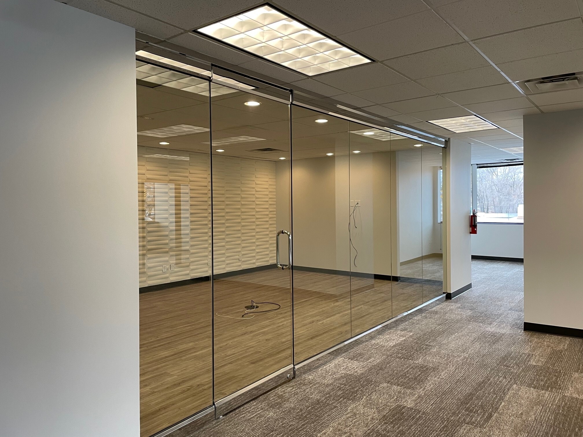 1225 E Fort Union Blvd, Cottonwood Heights, UT à vendre Photo intérieure- Image 1 de 3