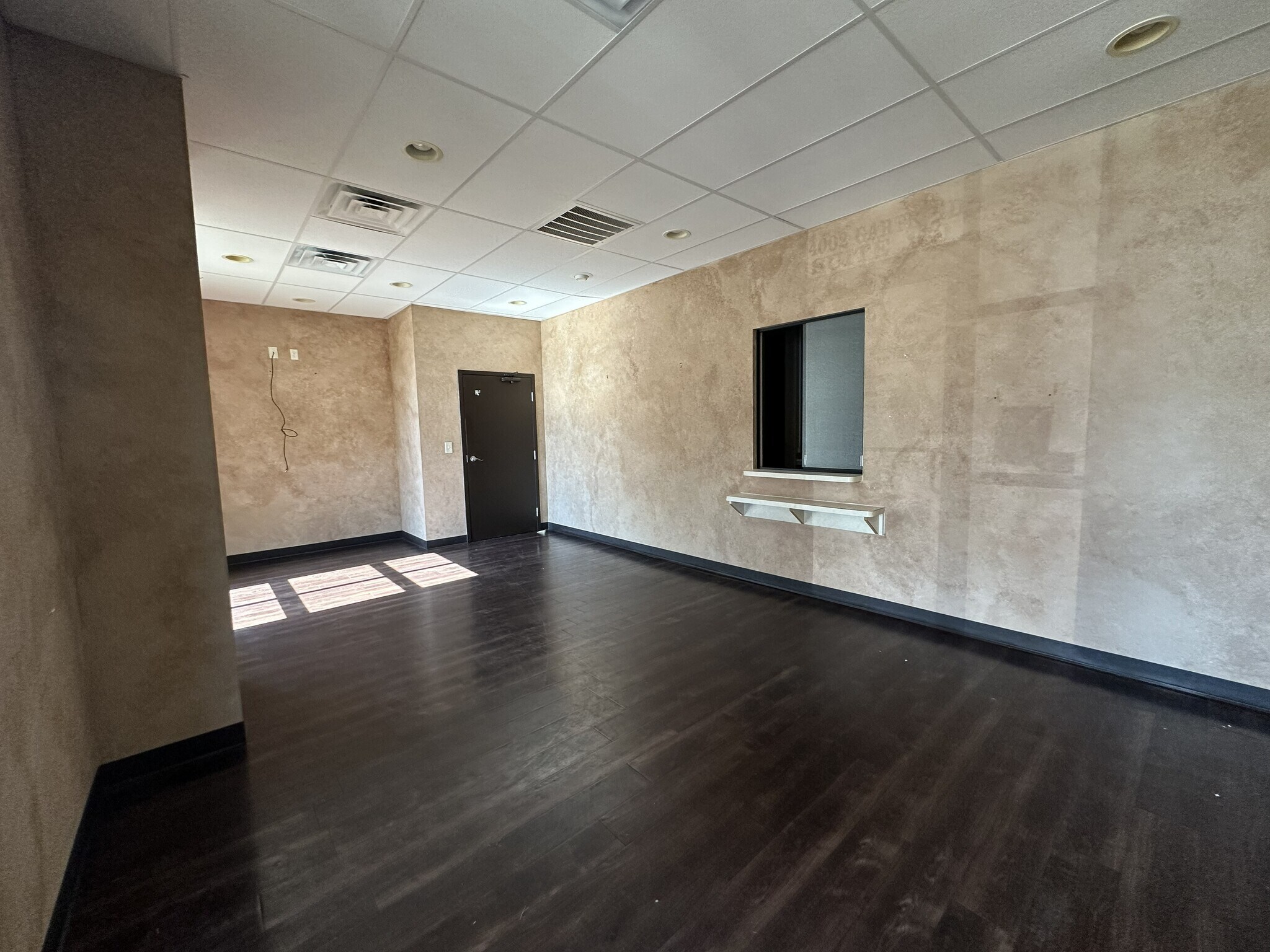 4002 Garth Rd, Baytown, TX à louer Photo intérieure- Image 1 de 8