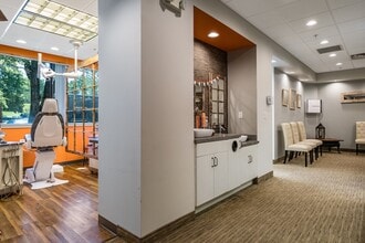 126 Monroe Tpke, Trumbull, CT for lease Interior Photo- Image 2 of 5