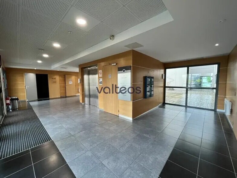 Bureau dans Blagnac à louer - Photo du bâtiment - Image 2 de 12