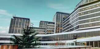 More details for 1 Rue Royale, Saint-Cloud - Office for Lease