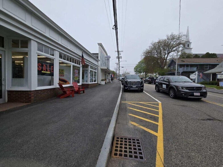631 Main St, Chatham, MA à louer - Photo du bâtiment - Image 3 de 17