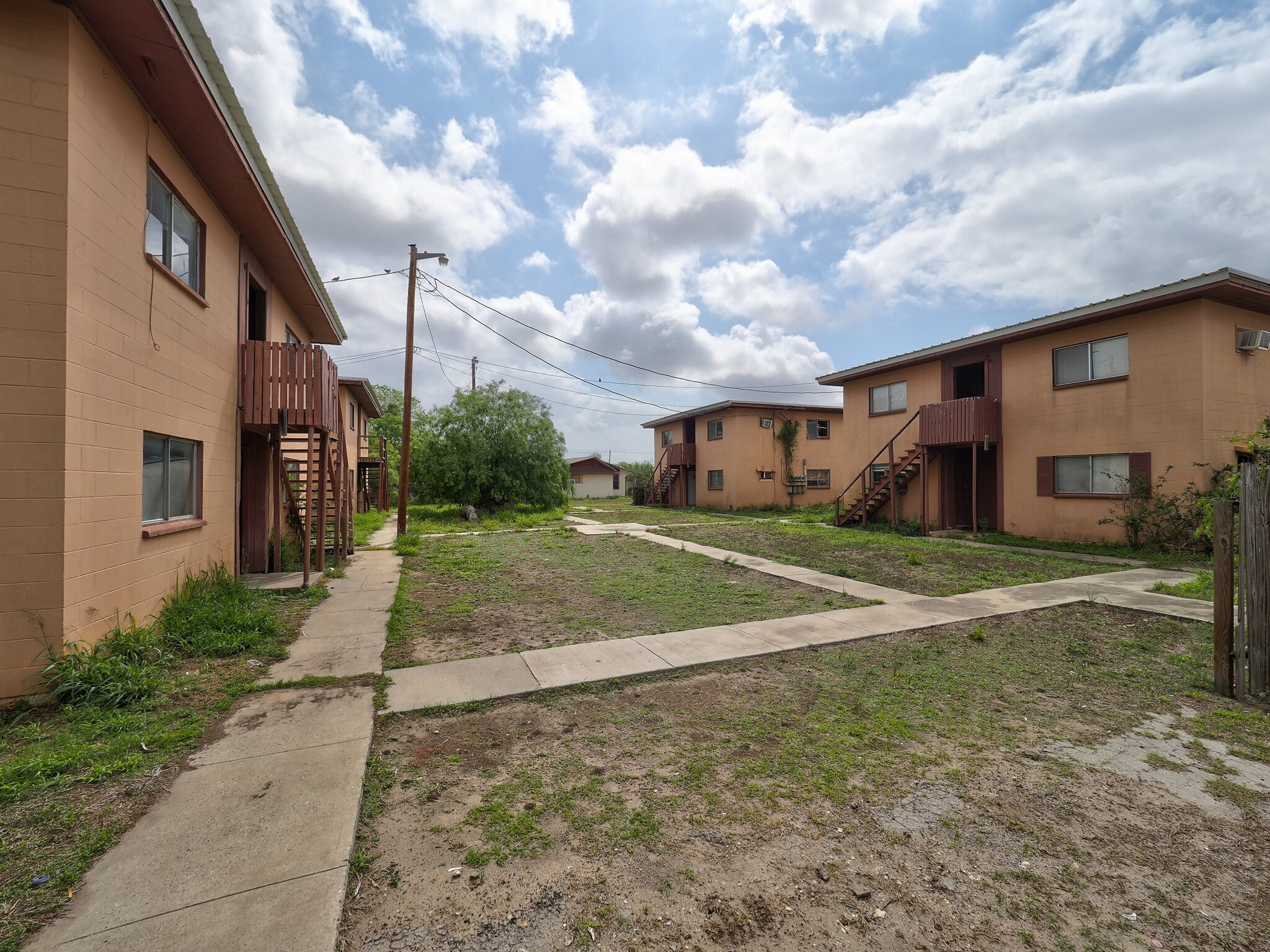 628 W Mesquite Ave, Kingsville, TX for sale Primary Photo- Image 1 of 11