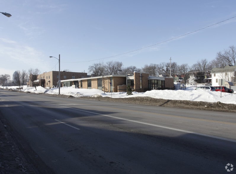 1326 6th Ave, Des Moines, IA for sale - Building Photo - Image 2 of 2