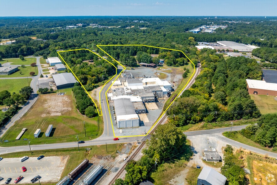 2701 Simpson St, Monroe, NC à vendre - Photo du bâtiment - Image 1 de 1