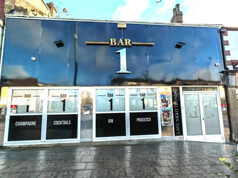 28-30 Front St, Consett à louer - Photo du bâtiment - Image 2 de 14