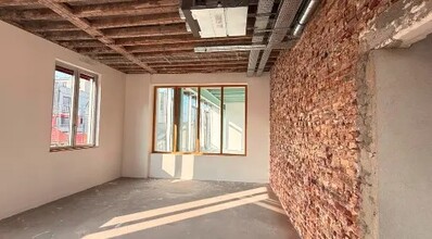 Flex in Malakoff for lease Interior Photo- Image 2 of 3