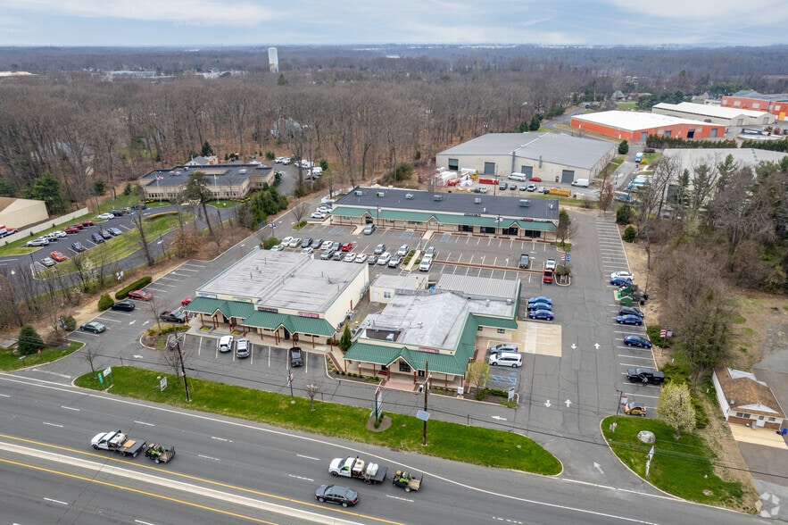 1351 Route 38, Hainesport, NJ for lease - Building Photo - Image 2 of 9