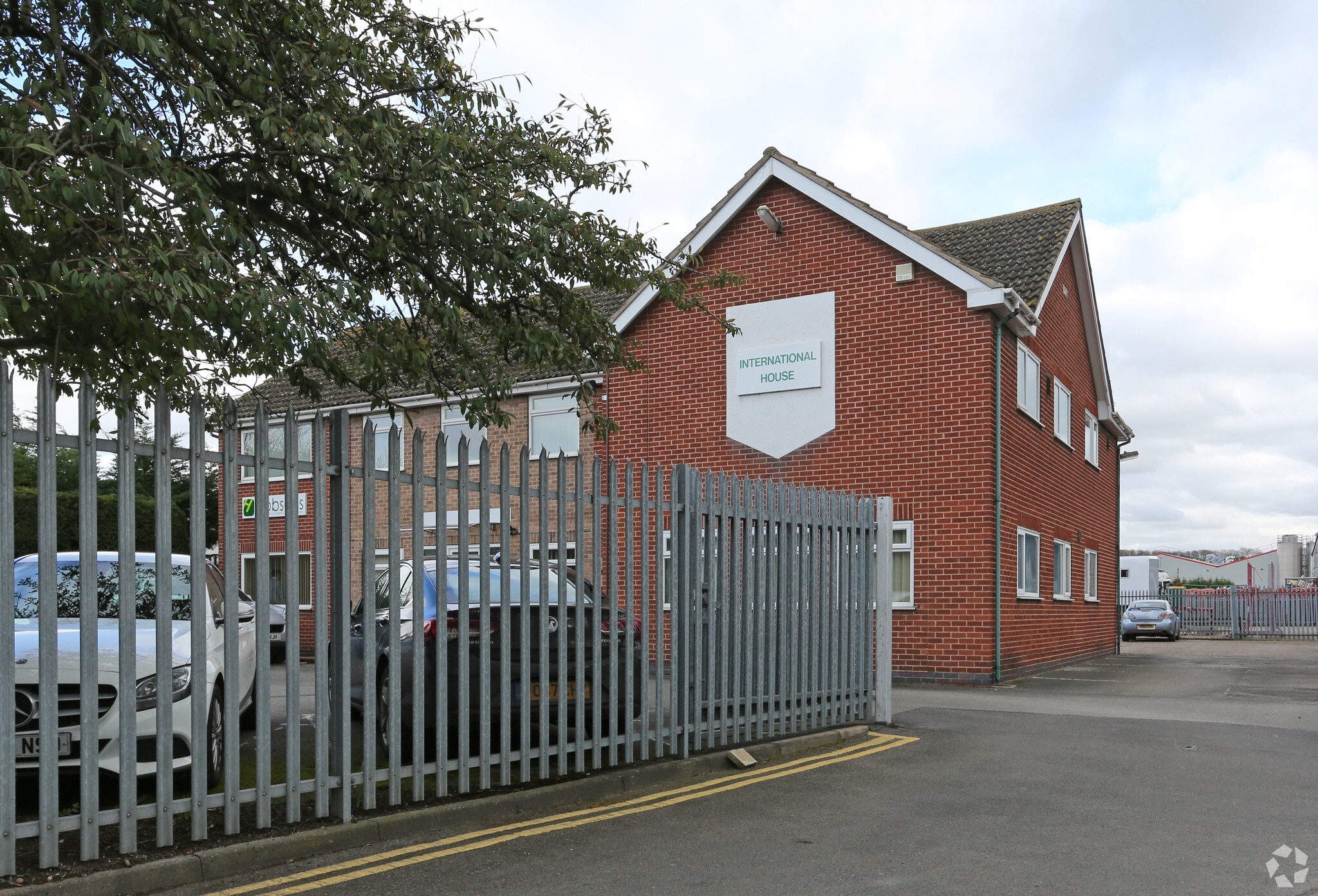 Brunel Dr, Newark for lease Primary Photo- Image 1 of 4