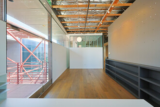 8931 Ellis Ave, Los Angeles, CA for lease Interior Photo- Image 2 of 9