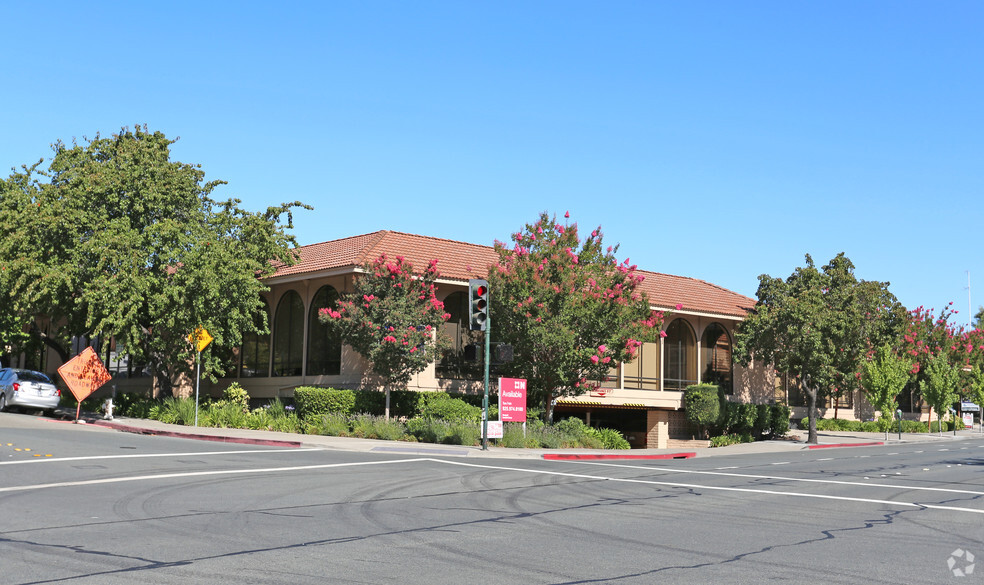 1801 N California Blvd, Walnut Creek, CA for lease - Building Photo - Image 1 of 3