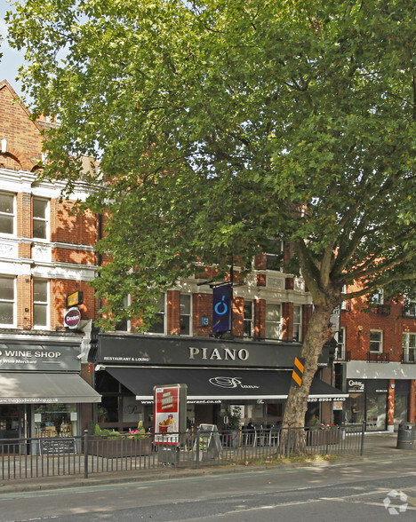 80-82 Chiswick High Rd, London for lease - Primary Photo - Image 1 of 4