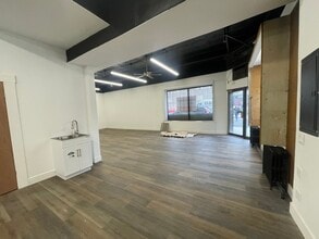 301-307 64th St, West New York, NJ à louer Photo du bâtiment- Image 2 de 2