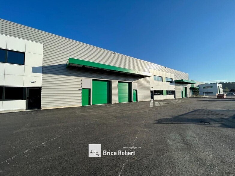 Flex in Vourles for lease - Building Photo - Image 2 of 8