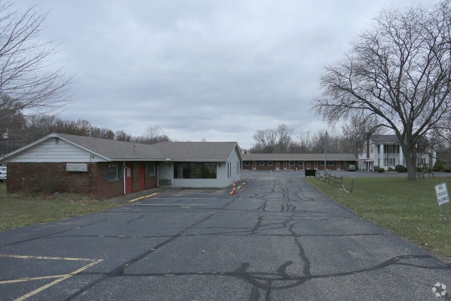 38784 Center Ridge Rd, North Ridgeville, OH for sale - Primary Photo - Image 1 of 1