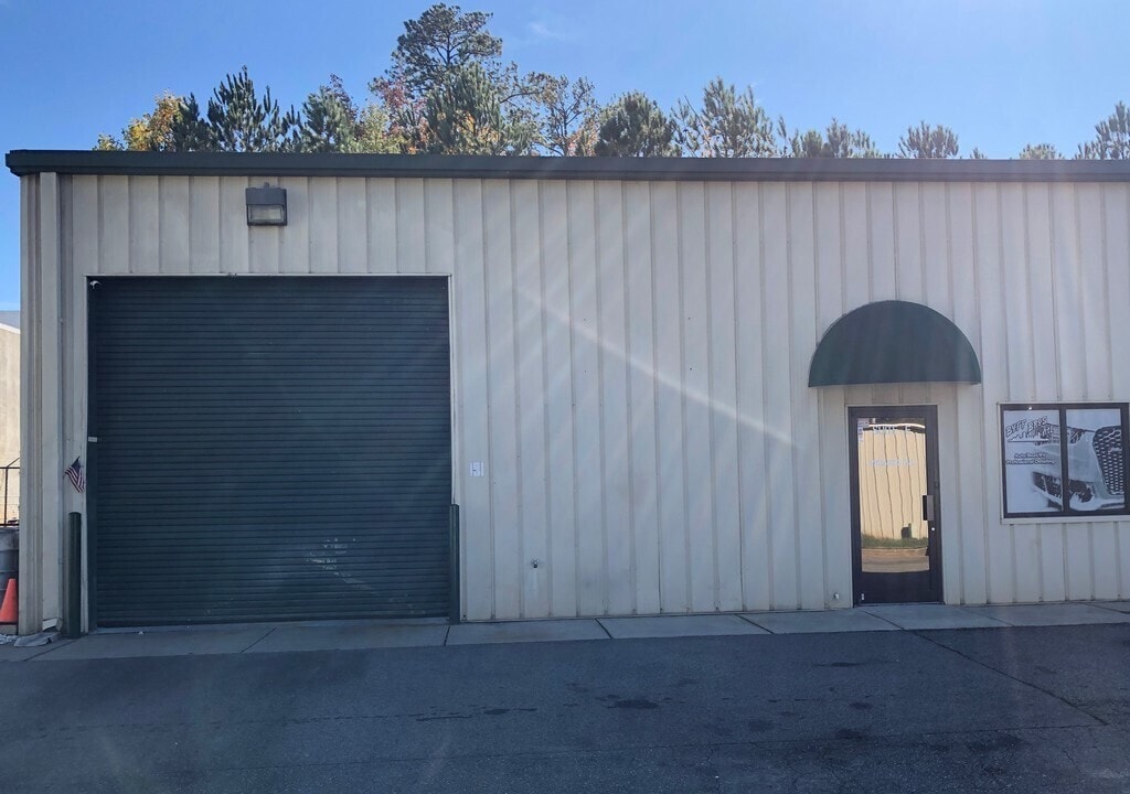 3345 Hutchinson Rd, Cumming, GA à louer Photo intérieure- Image 1 de 3