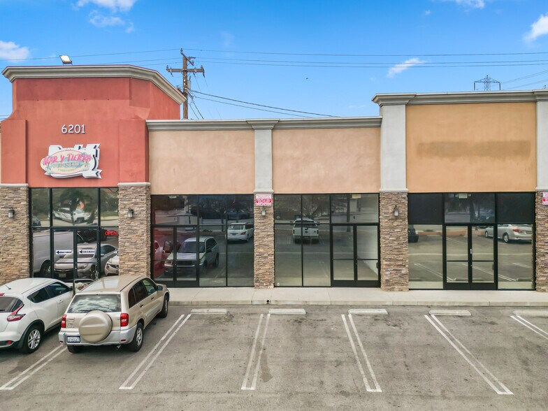 6201 Whittier Blvd, Los Angeles, CA à louer - Photo du bâtiment - Image 3 de 8