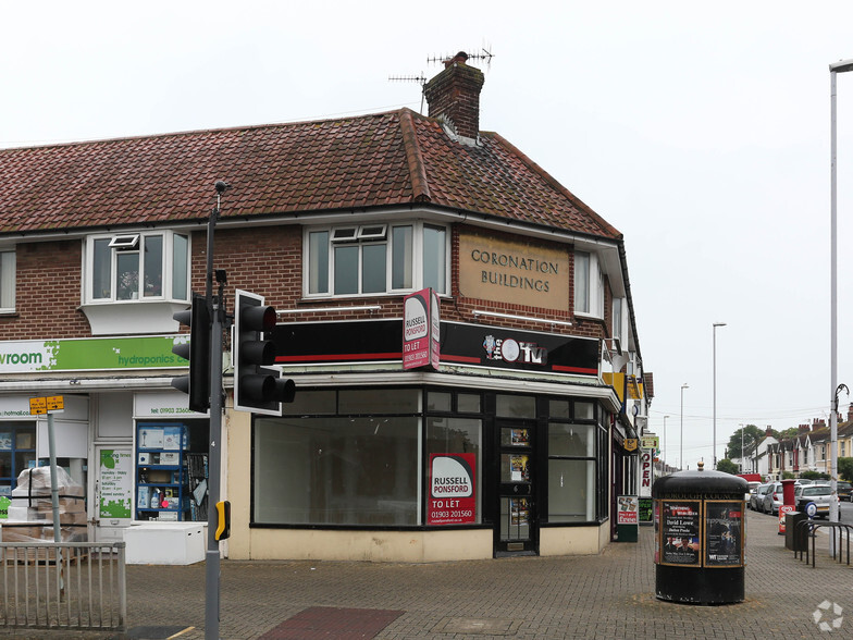 Brougham Rd, Worthing for lease - Building Photo - Image 2 of 7