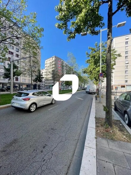 48 Boulevard Joseph Vallier, Grenoble for lease - Building Photo - Image 3 of 16