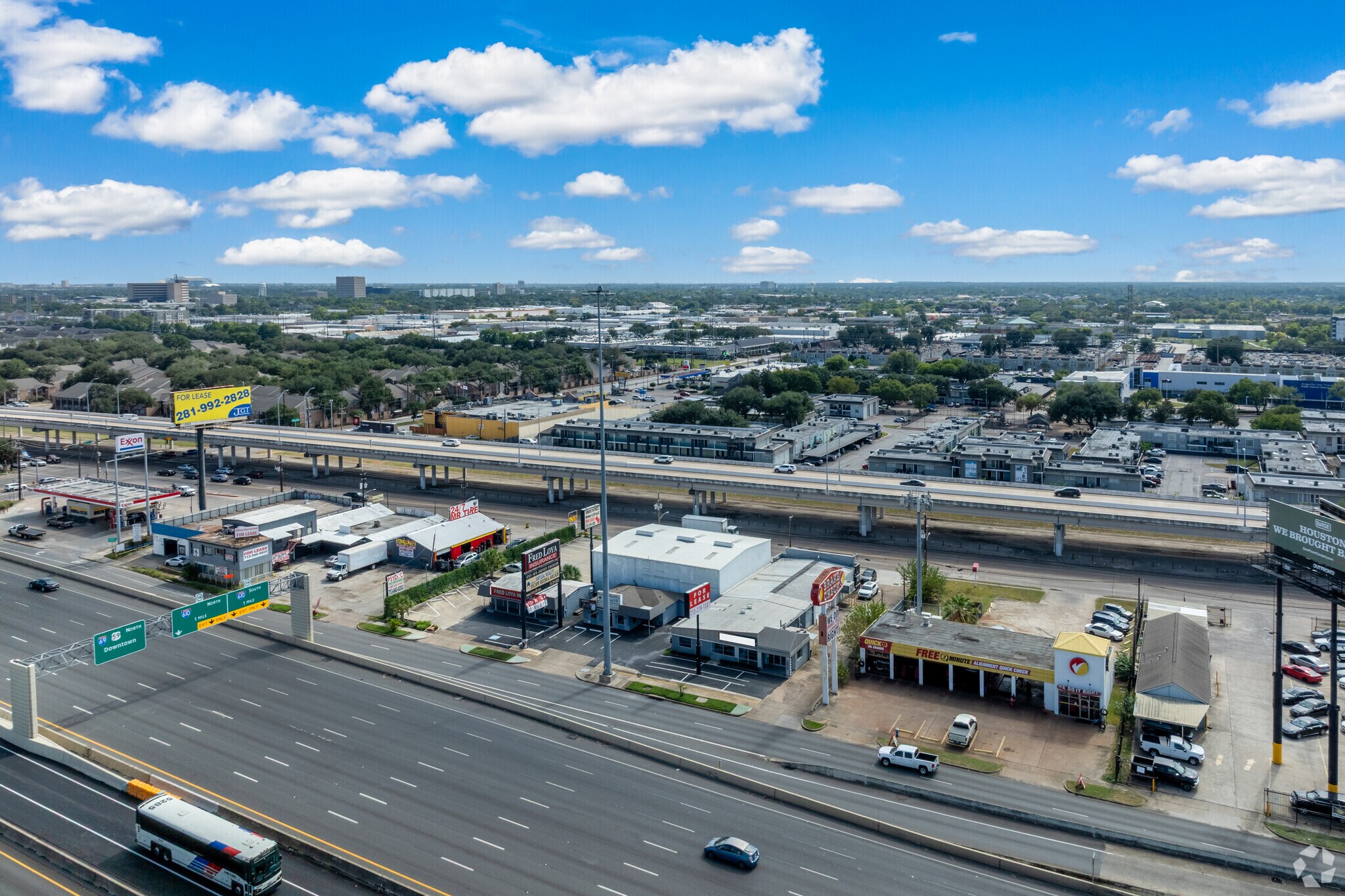 5625-5633 Southwest Fwy, Houston, TX for lease Aerial- Image 1 of 15