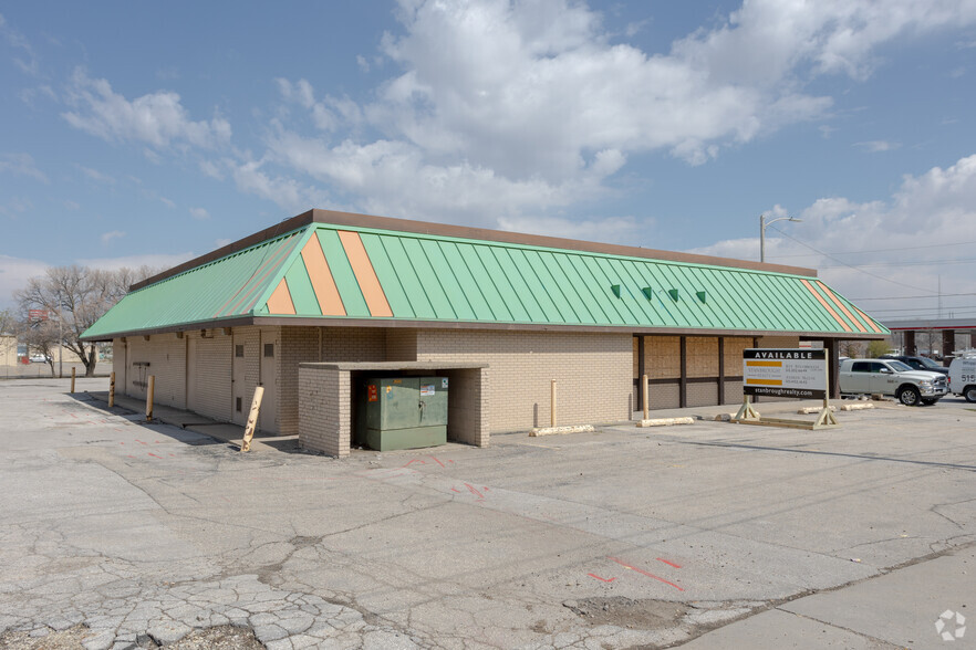 3600 E 14th St, Des Moines, IA for sale - Building Photo - Image 3 of 5