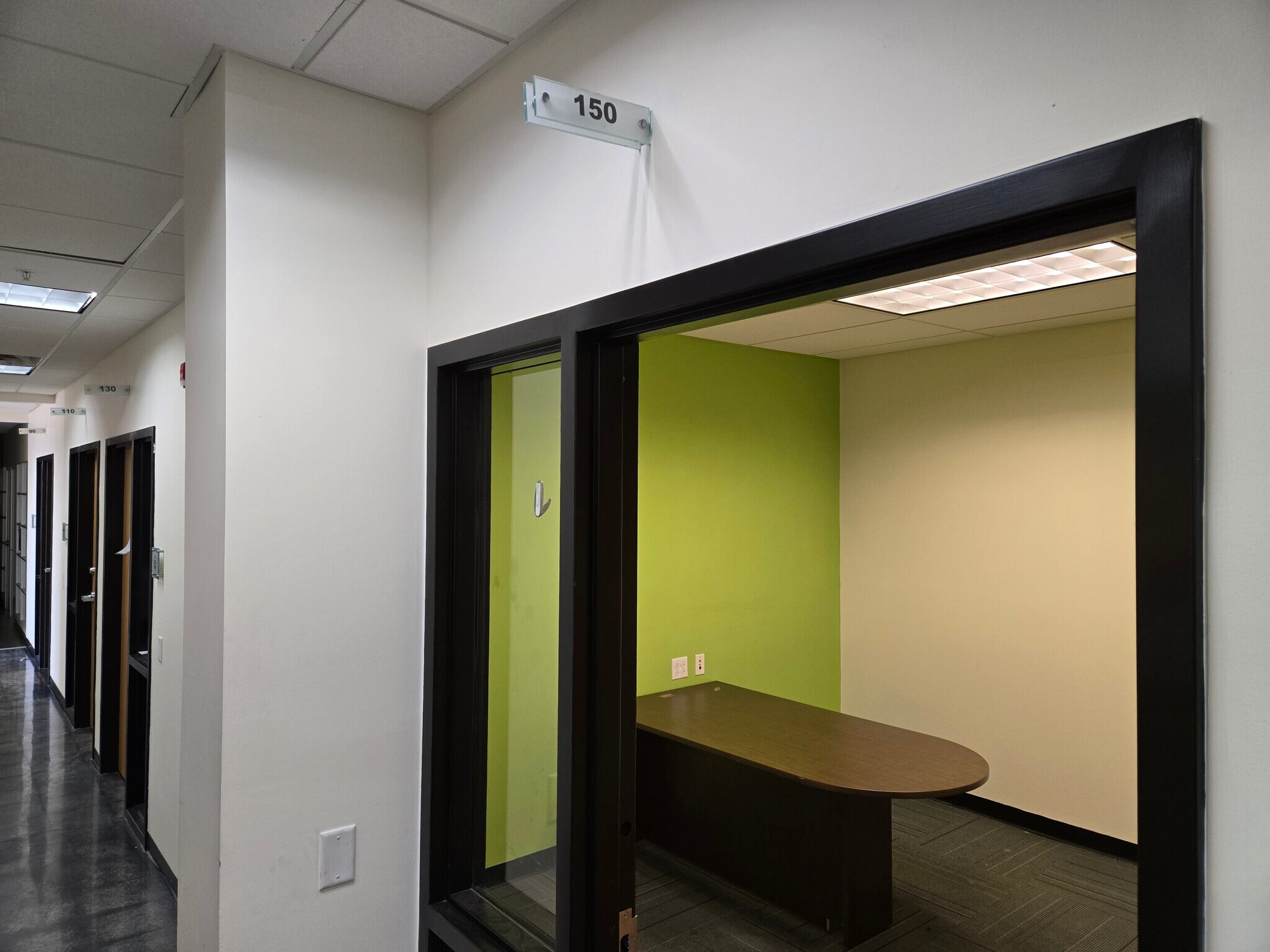 7220 N Lindbergh Blvd, Hazelwood, MO à louer Photo intérieure- Image 1 de 4