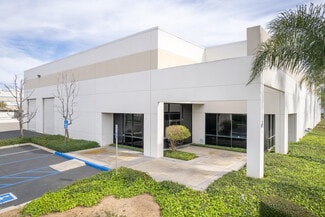 Plus de détails pour 2395 Railroad St, Corona, CA - Industriel à louer