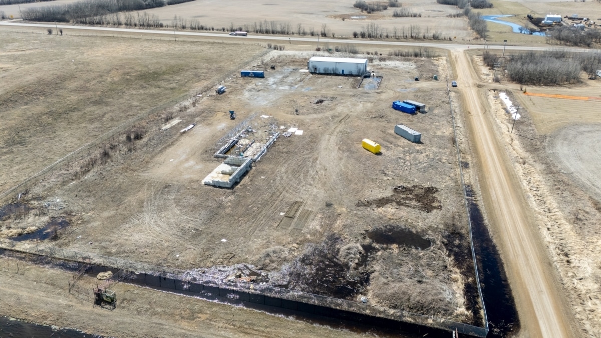 51001 Range 192 rd, Tofield, AB for sale Primary Photo- Image 1 of 22