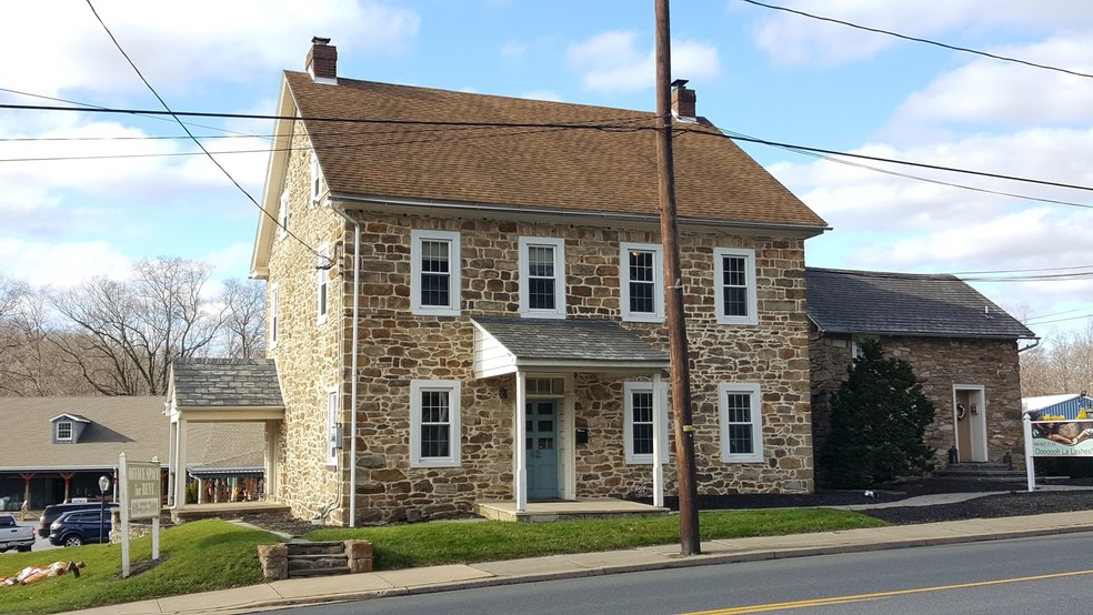 42 Main St, Hellertown, PA à vendre - Photo principale - Image 1 de 1