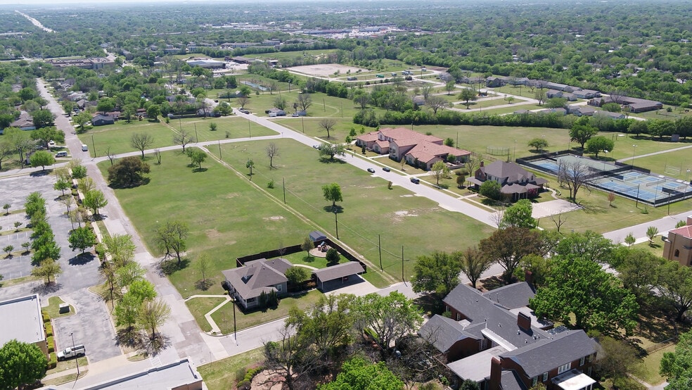 4801 Townsend Dr, Fort Worth, TX for sale - Aerial - Image 2 of 5